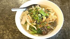 Konjac Tom Yum 😋 omg 😱   at CMU Vegan - Kinphak Cafe in Chiang Mai