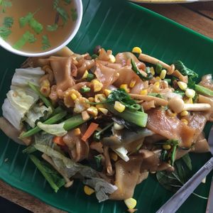 Pad Kee Mao w/ soup - simple but tasty at CMU Vegan - Kinphak Cafe in Chiang Mai