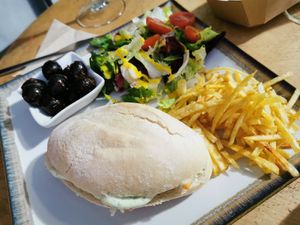 No shrimp panini at Veganitessen in Sevilla