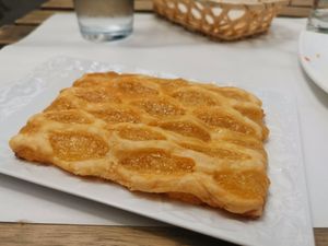 Cabello de Ángel at Veganitessen in Sevilla