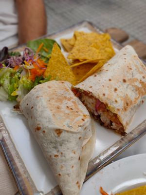 Wrap ranchero at Veganitessen in Sevilla