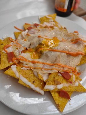 Nachos bacon&egg at Veganitessen in Sevilla