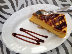 Caramel flan at Veganitessen in Sevilla