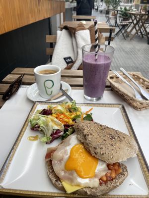 Brunch Inglés. Delicious   at Veganitessen in Sevilla