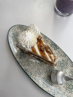 Carrot Cake   at Veganitessen in Sevilla