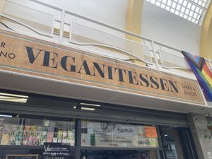 Ambient  at Veganitessen in Sevilla