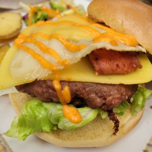  at Veganitessen in Sevilla