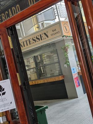  at Veganitessen in Sevilla