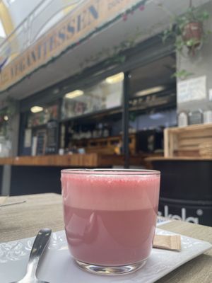 Pink beetroot latte  at Veganitessen in Sevilla