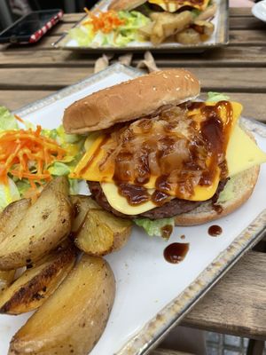 Beyond burger   at Veganitessen in Sevilla
