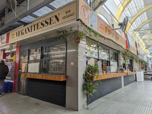  at Veganitessen in Sevilla