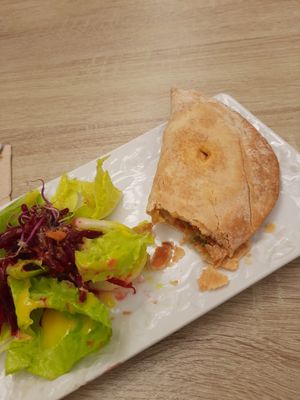 Empanada at Veganitessen in Sevilla