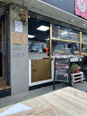 Vegan Artisan Bakery  at Veganitessen in Sevilla