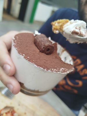 Tiramisú espectacular at Veganitessen in Sevilla