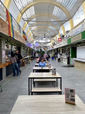Seating   at Veganitessen in Sevilla