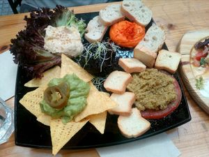tabla de patés at Veganitessen in Sevilla