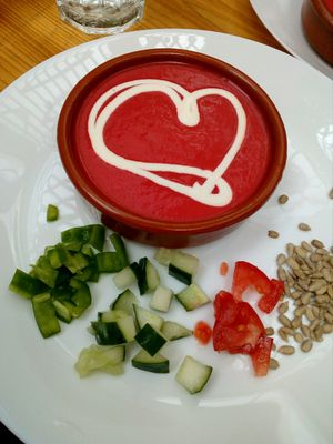 salmorejo de remolacha (beetrot) at Veganitessen in Sevilla