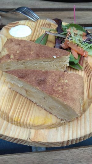 Tortilla at Veganitessen in Sevilla