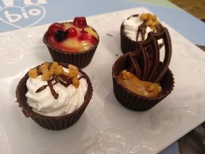 Vegan chocolate at Veganitessen in Sevilla