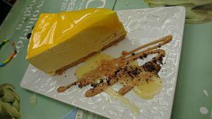 Lemon cheesecake, amazing at Veganitessen in Sevilla