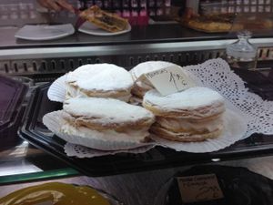 hojaldre.  at Veganitessen in Sevilla