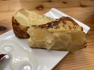 Tortilla Española at Veganitessen in Sevilla