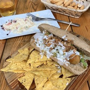 The potato salad was 👌 at Veganitessen in Sevilla