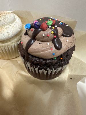 Cosmic brownie cupcake  at For Goodness Cakes - Food Truck in Baiting Hollow