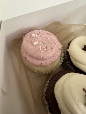 Lemon raspberry cupcakees  at For Goodness Cakes - Food Truck in Baiting Hollow