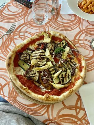 Pizza Vegana  at Le Palme in Limone Sul Garda