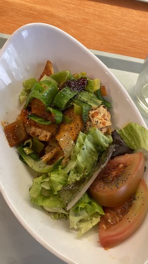 Tofu com marmelos  at Alfacinha in Braga