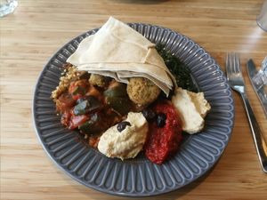 Lunch menu Mezze at Downtown Deli in Gothenburg