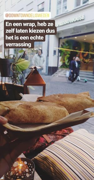 Wrap met aubergine at Downtown Deli in Gothenburg