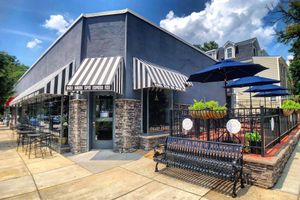 Store front at Roland Park Bagels in Baltimore