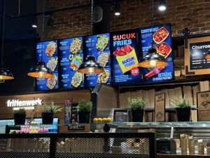 inside  at Frittenwerk - Kaiserstraße in Frankfurt