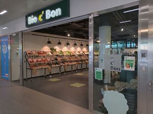 The store entrance at Bio c' Bon - Rue de Carouge in Geneva