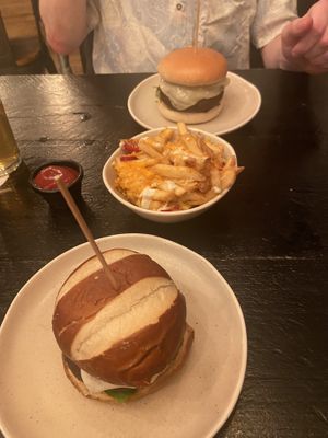 Yummy! Got the bourguignon and parsnip burgers and vegan hot mess fries  at The Black Phoenix in Southampton
