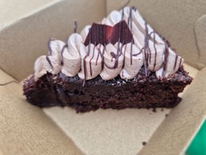 Chocolate cake: really enjoyable! not too sweet or rich, good mudcake texture, chocolate shard was really good too at Oh My Days in Glebe