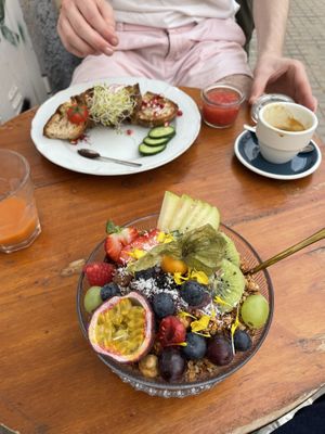 Açai bowl and sourdough toast  at Mama Carmen's Coffee & Bakery in Mallorca
