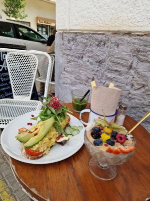 Avo Tofu Toastie & Oat at Mama Carmen's Coffee & Bakery in Mallorca