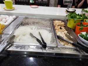 Vegan noodles and tofu at K & L 98 HotPot in Boynton Beach