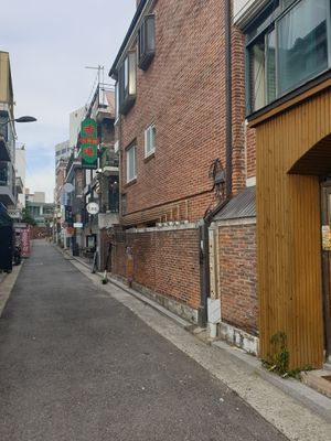 walk down this alley at glt gelato - ㅈㄹㄸ in Seoul