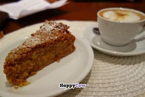 vegan apple cake at Vega Fair Food in Oslo