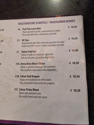 All veggie items can be vegan + spring rolls. at Thaise Snackbar Bird in Amsterdam