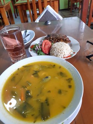 Not bad. There are vegan options✌ at El Paraiso Restaurant Vegetariano  in Pucallpa