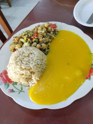 Carrot puree, salad of quinoa and garbanzos, whole grain rice at El Paraiso Restaurant Vegetariano  in Pucallpa