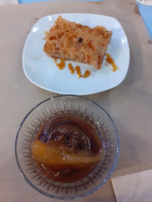 Baklava vegano e mousse al cioccolato di avocado e mela caramellizzata at Kalí Órexi by Labocatorio in Bilbao