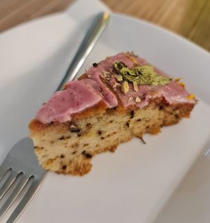 Vegan vanilla rose cake ~ 16/6/22 at Sasco Cafe in North Singapore