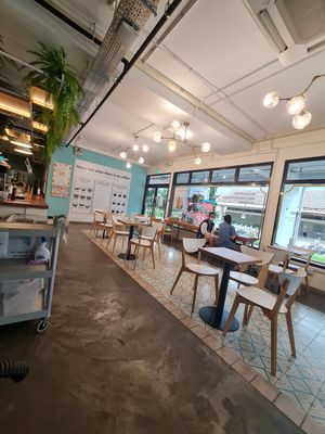 Cosy area ~ ~ 16/6/22 at Sasco Cafe in North Singapore