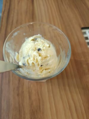 Mango and passionfruit also truly awesome at Sasco Cafe in North Singapore